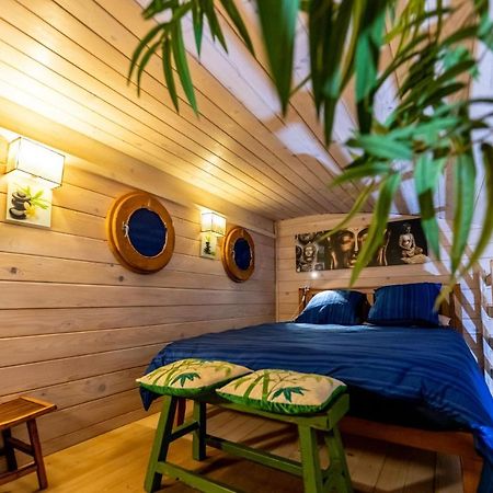 Gite Et Chambre D'Hote Gussignies Εξωτερικό φωτογραφία