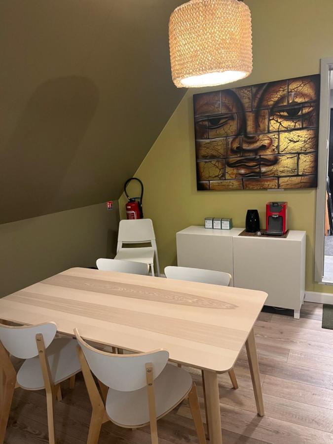 Gite Et Chambre D'Hote Gussignies Εξωτερικό φωτογραφία