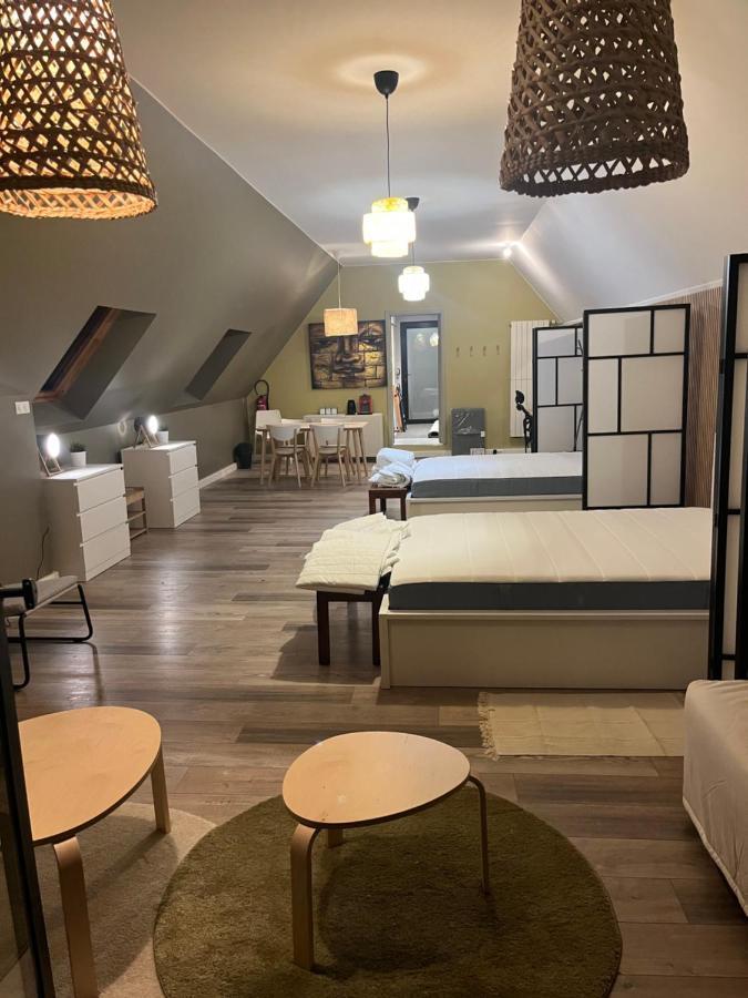 Gite Et Chambre D'Hote Gussignies Εξωτερικό φωτογραφία