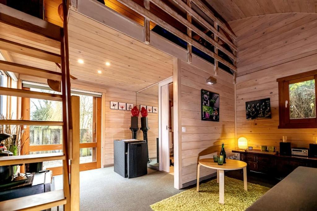 Gite Et Chambre D'Hote Gussignies Εξωτερικό φωτογραφία